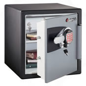 This safe features an advanced LCD electronic lock system with backlit keypad, programmable PIN access and tubular key lock.